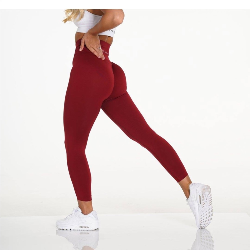 NVGTN Carmine Solid Seamless leggings